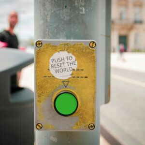 pause the world button